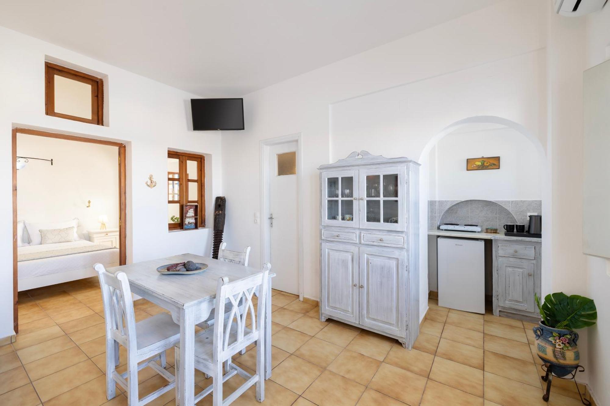 Vrachia Studios & Apartments Oia  Luaran gambar
