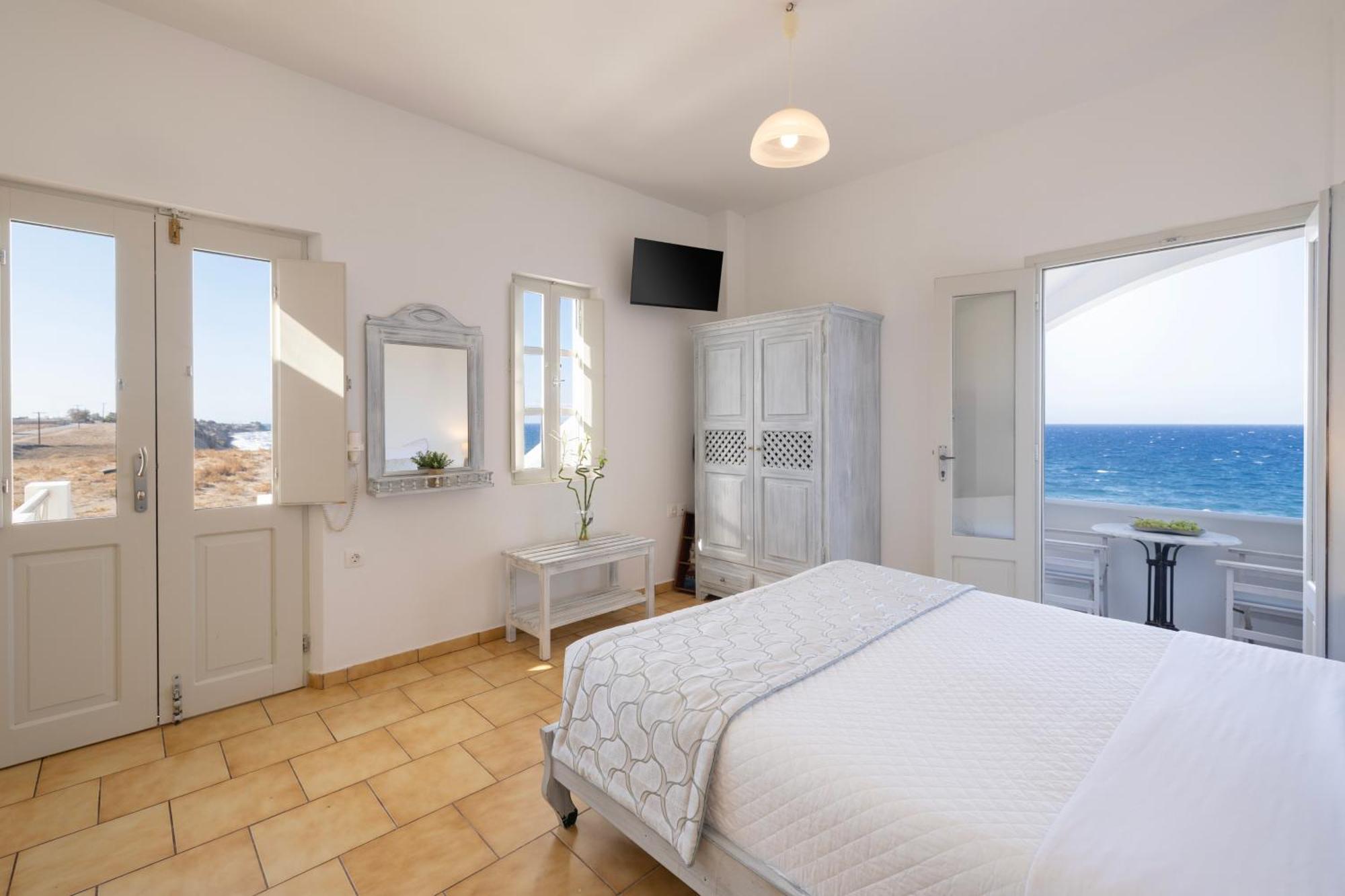 Vrachia Studios & Apartments Oia  Luaran gambar