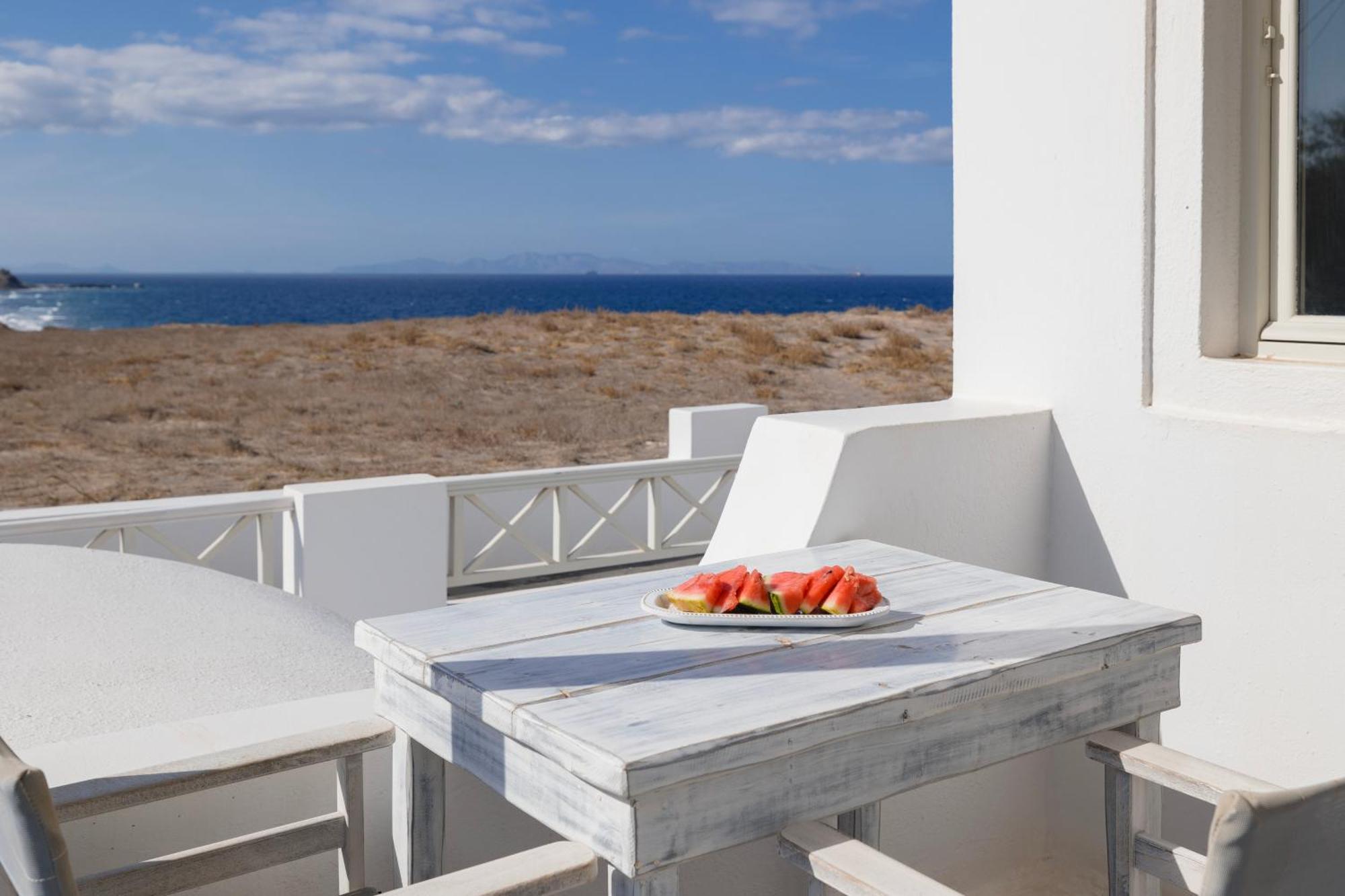Vrachia Studios & Apartments Oia  Luaran gambar