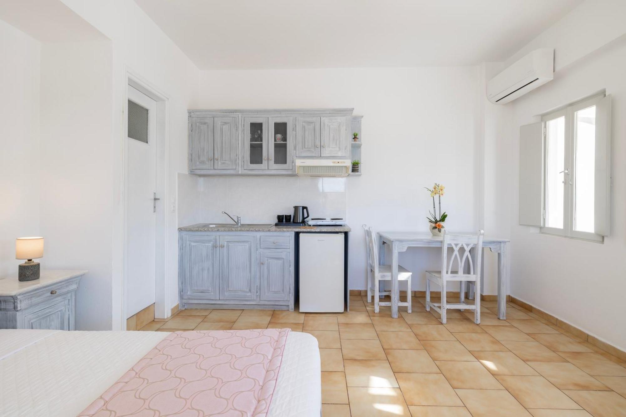 Vrachia Studios & Apartments Oia  Luaran gambar