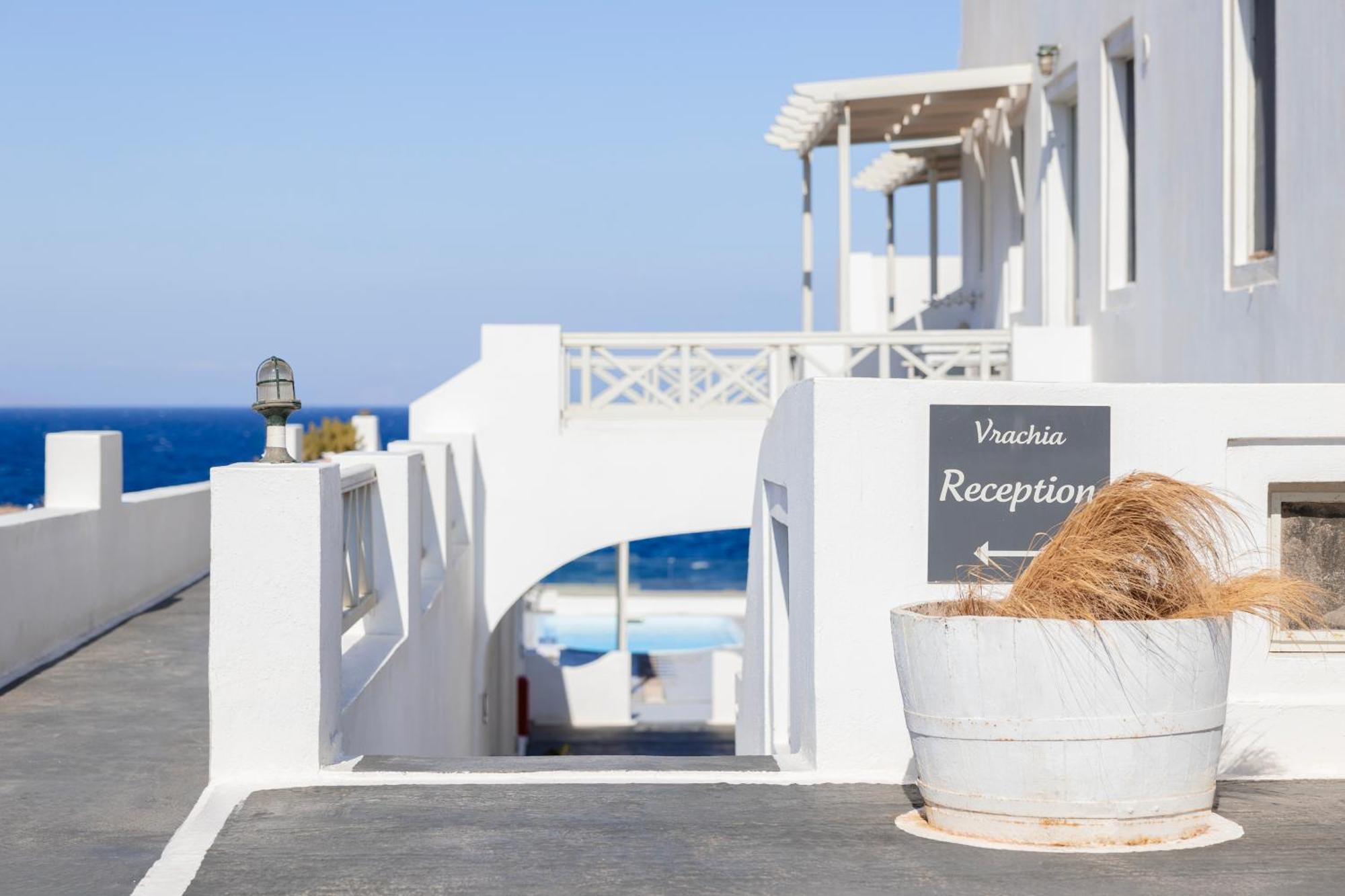 Vrachia Studios & Apartments Oia  Luaran gambar